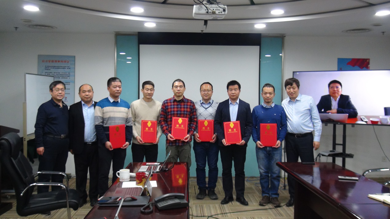 壹号娱乐年度讲师聘任仪式圆满举行(图1) 壹号娱乐年度讲师聘任仪式圆满举行(图1)